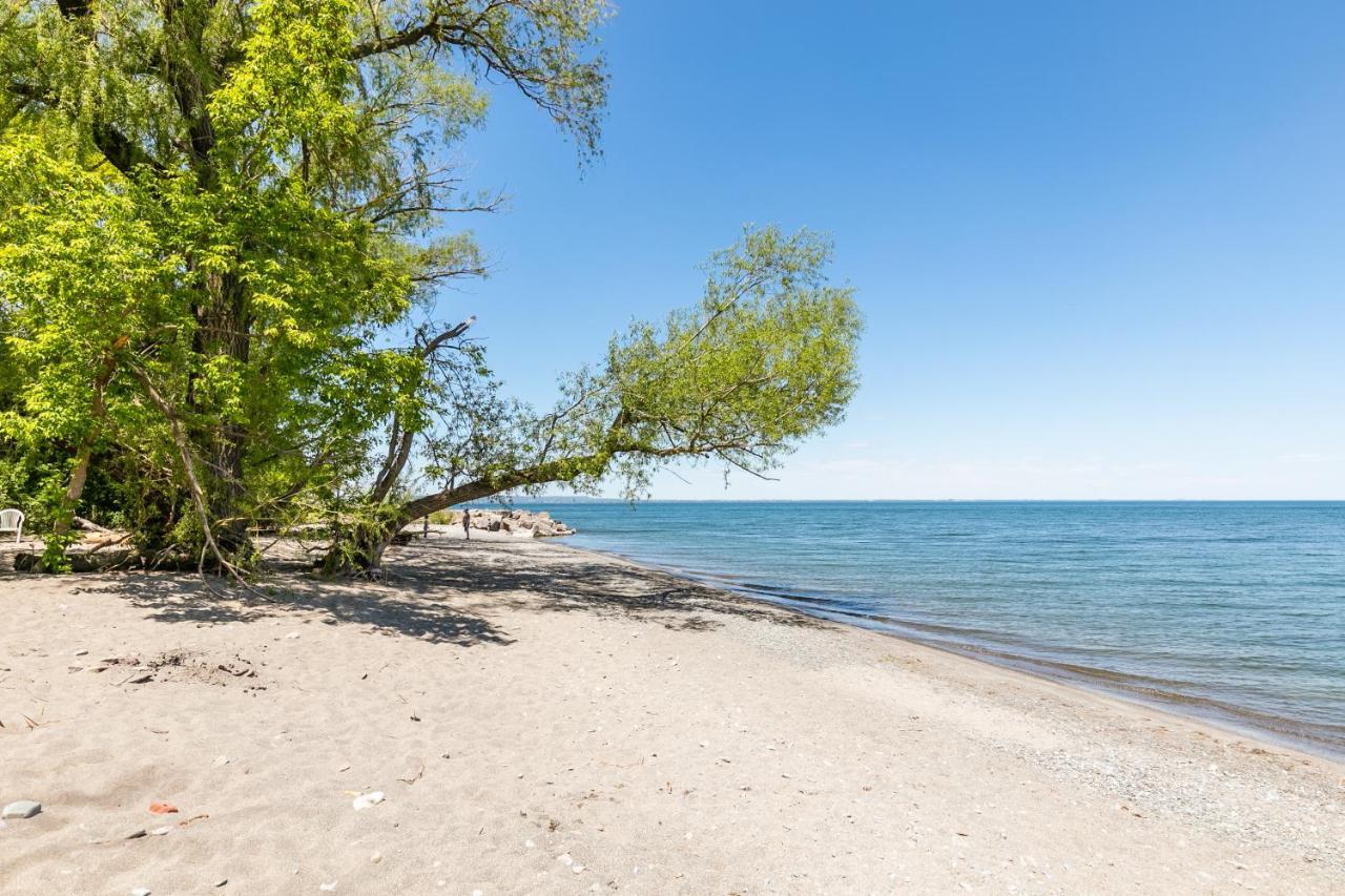 Modern Hamilton Homes Lake Ontario Shore By Globalstay Esterno foto