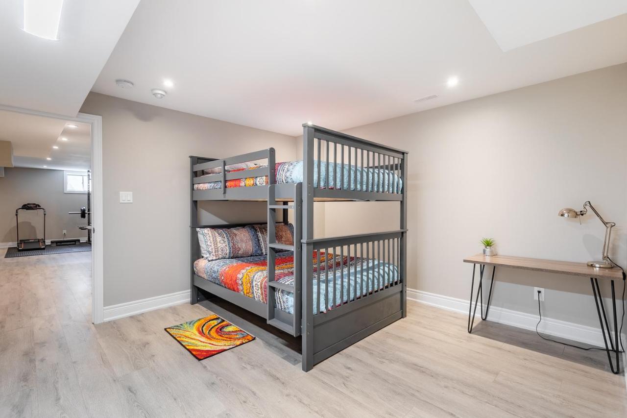 Modern Hamilton Homes Lake Ontario Shore By Globalstay Esterno foto