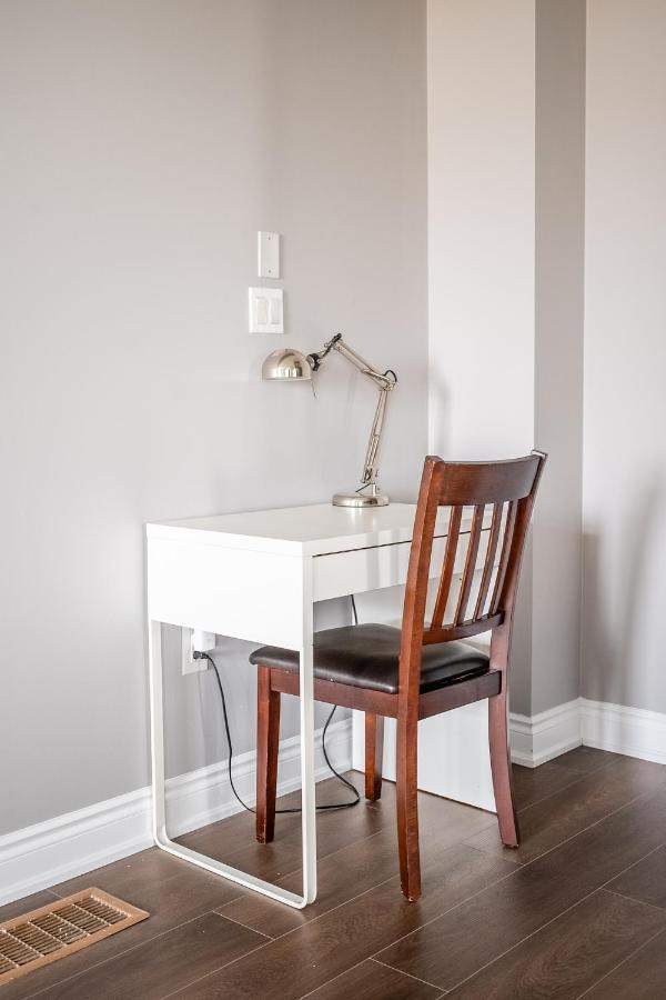 Modern Hamilton Homes Lake Ontario Shore By Globalstay Esterno foto