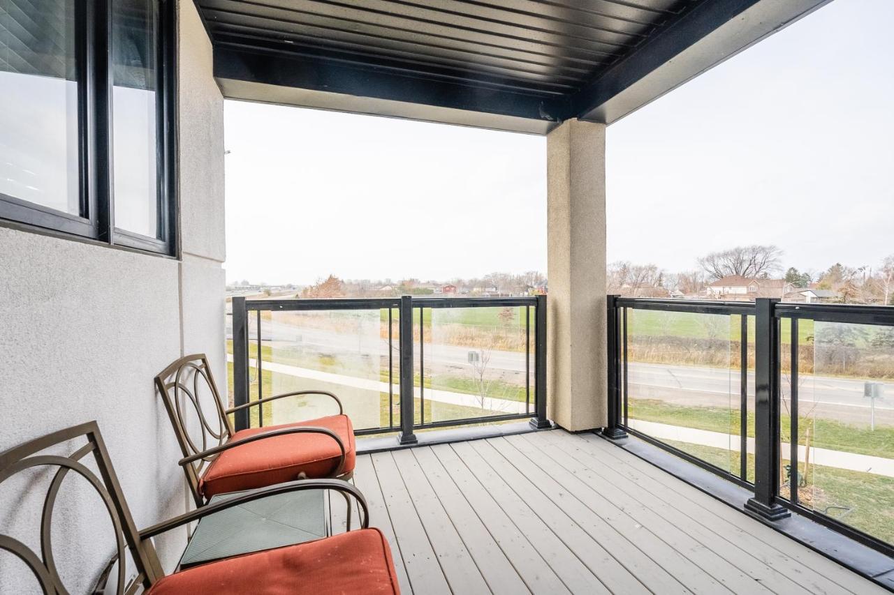 Modern Hamilton Homes Lake Ontario Shore By Globalstay Esterno foto
