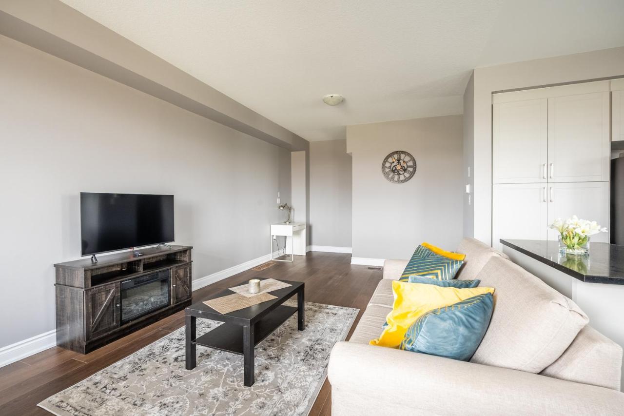 Modern Hamilton Homes Lake Ontario Shore By Globalstay Esterno foto