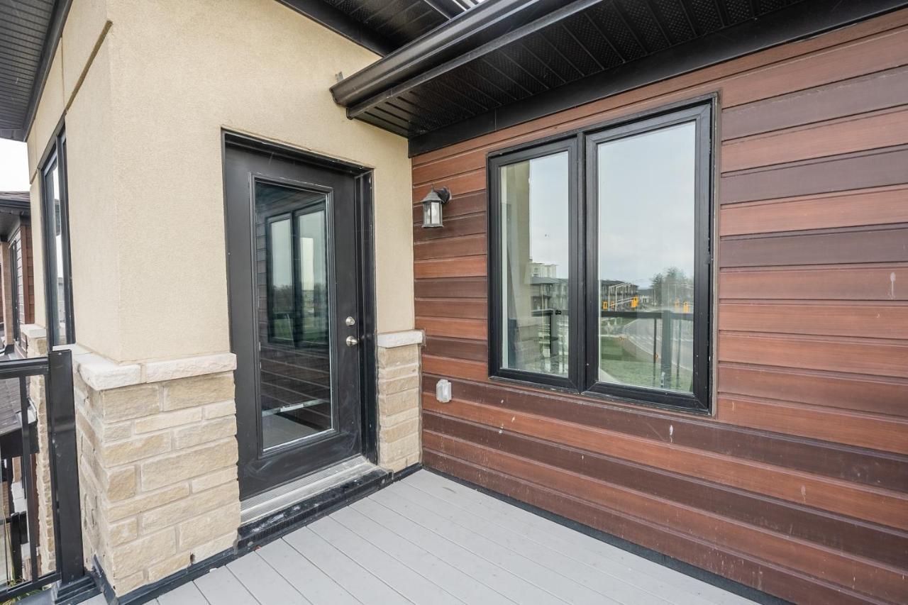 Modern Hamilton Homes Lake Ontario Shore By Globalstay Esterno foto