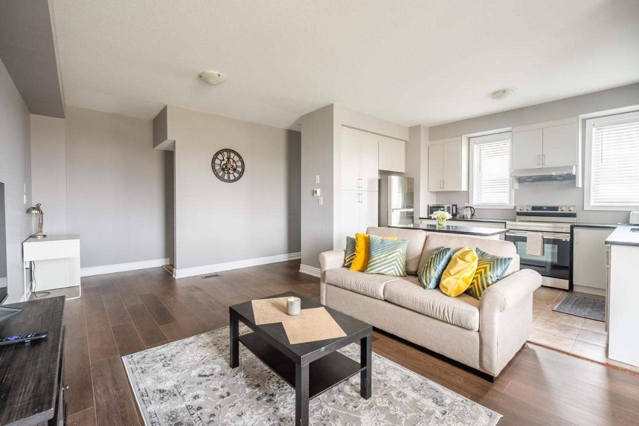 Modern Hamilton Homes Lake Ontario Shore By Globalstay Esterno foto