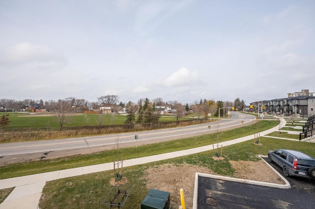 Modern Hamilton Homes Lake Ontario Shore By Globalstay Esterno foto