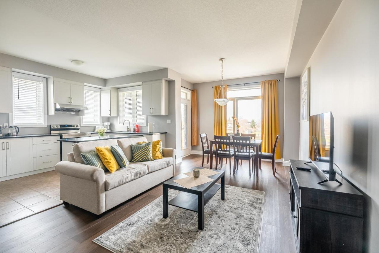 Modern Hamilton Homes Lake Ontario Shore By Globalstay Esterno foto