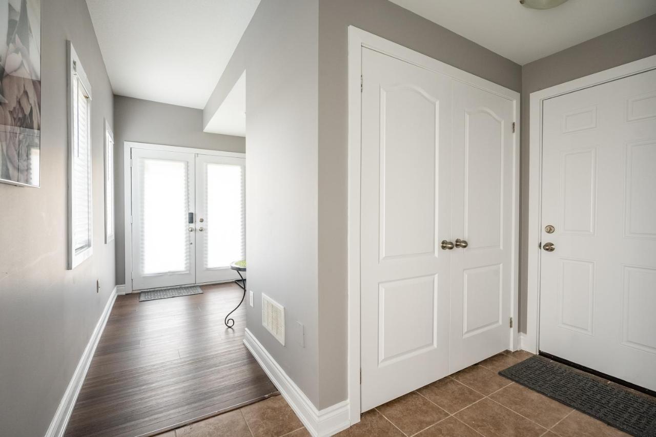 Modern Hamilton Homes Lake Ontario Shore By Globalstay Esterno foto